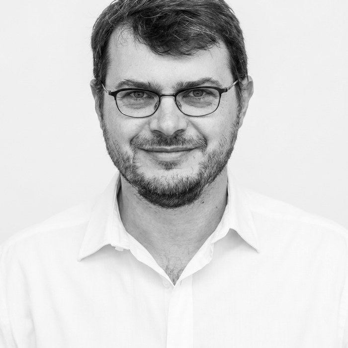 Portrait of Dr Philip Samuel, specialist anaesthetist
