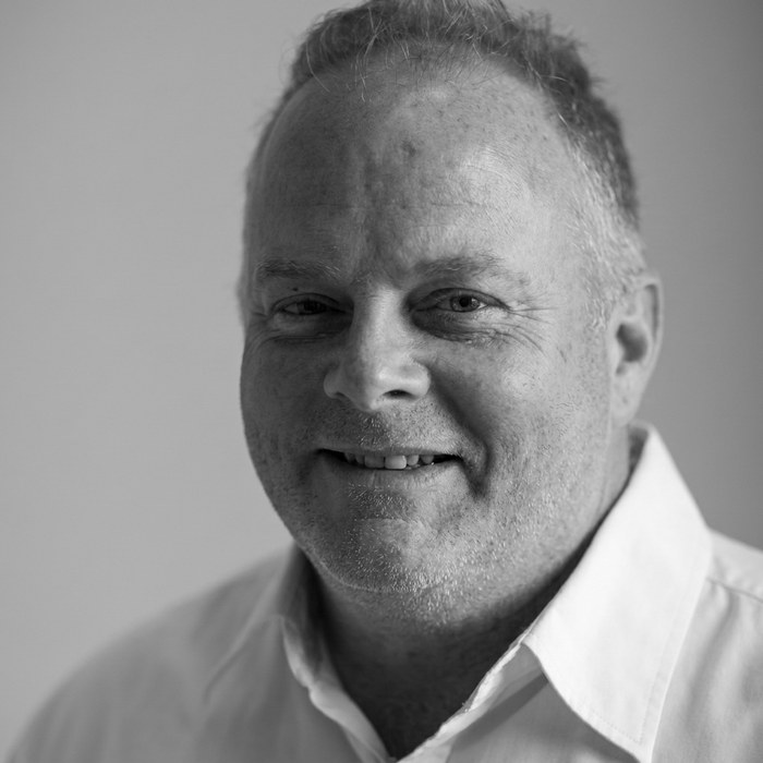 Portrait of Dr Justin Collen, specialist anaesthetist